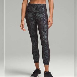 NWOT Lululemon Wunder Under High-Rise Tight 25" *Shine Logo Flourish Black 12